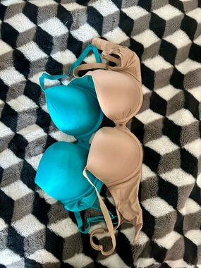 Victoria's Secret Fabulous Demi Bras Bundle